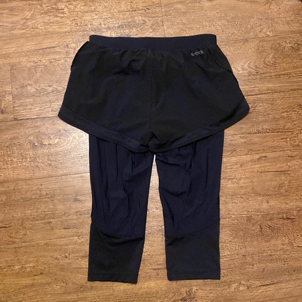 Lecaf Mesh Panel Shorts Over Capris Style Leggings